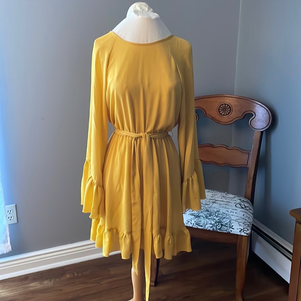 Dress/Beach cover up. Size small Gold